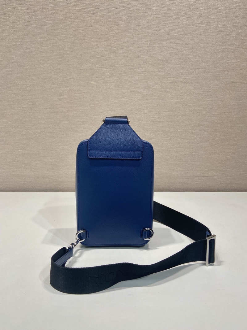 Pra*a waist chest packs